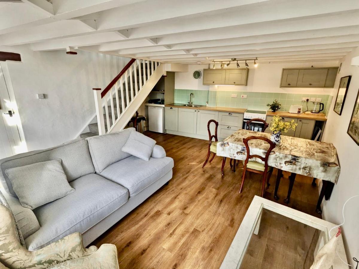 2 Stable Cottage, Llanbethery Llancarfan Buitenkant foto