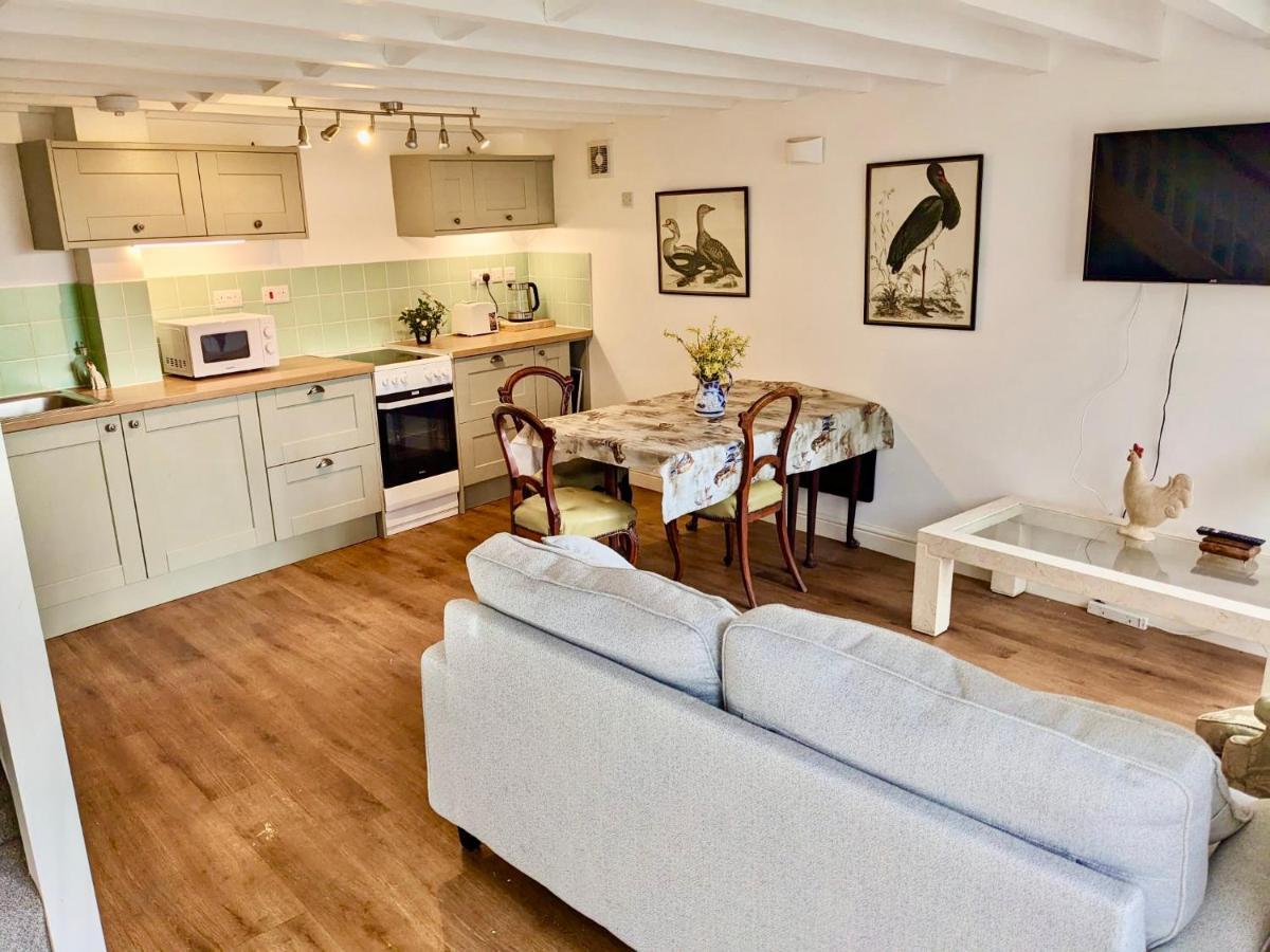 2 Stable Cottage, Llanbethery Llancarfan Buitenkant foto